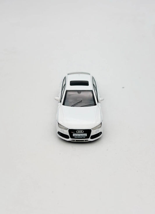 1:64 Audi RS7 Sportback – White Die-cast Model GCD