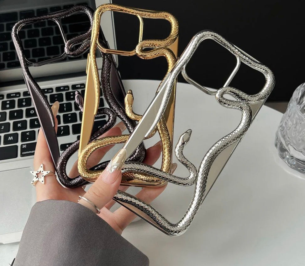 2025 Creative Snake Design Hollow Electroplated TPU Phone Case For iPhone 12–17 Pro Max – Stylish Mobile Cover For Girls